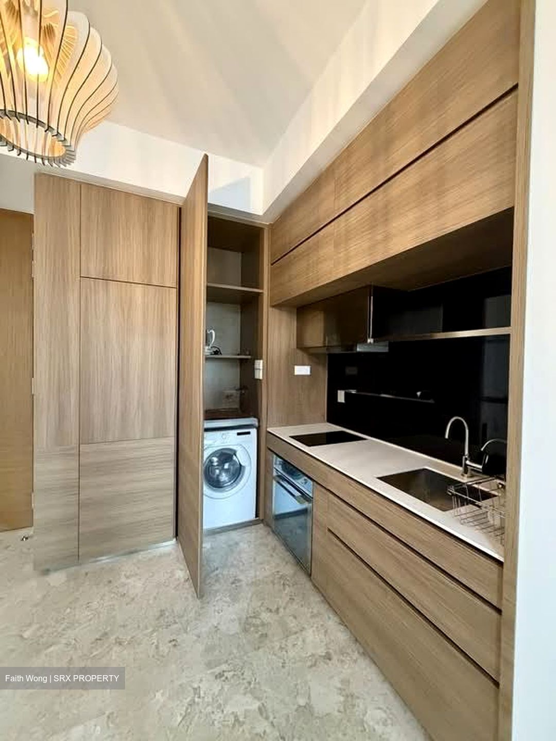 Echelon (D3), Condominium #558261531